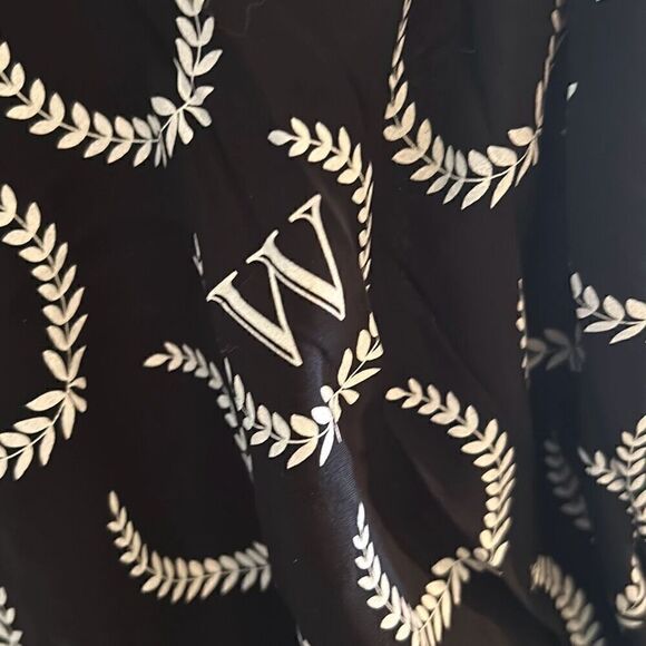 Wildfox Women's Signature Black Wrap Scarf Creasant Logo Fringe Hem New - Picture 5 of 7